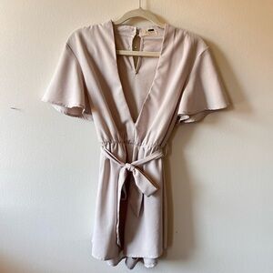 Gray V-Neck Romper (US M)
